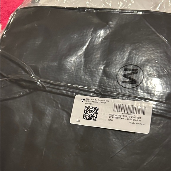 Black sleeveless top. Medium - Picture 7 of 7